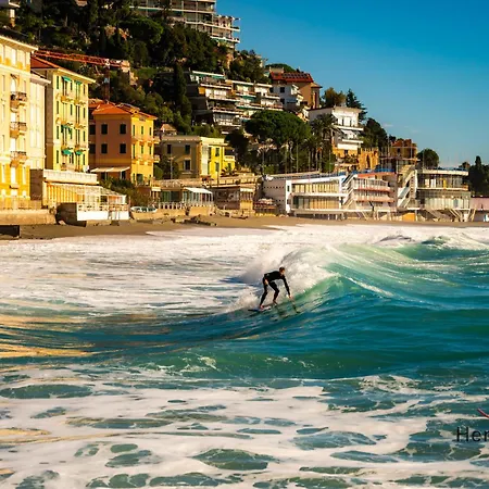 Offline House 50m Dalle Spiagge - A/c Apartmán Varazze